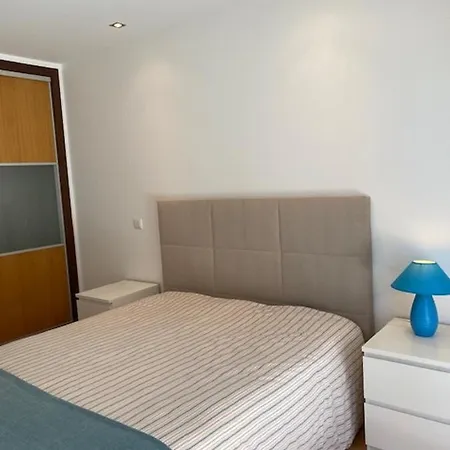 Sunset House With Seaview & Terrace By Vacationy * Leiria