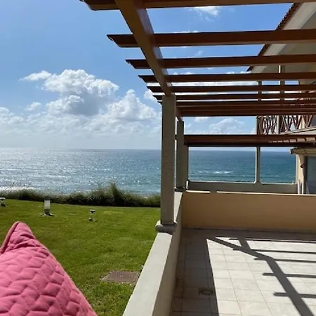 Apartamento Sunset House With Seaview & Terrace By Vacationy *