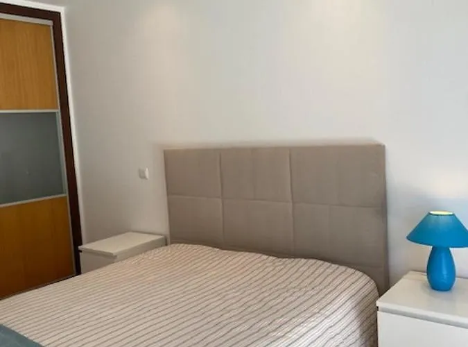 Sunset House With Seaview & Terrace By Vacationy * Leiria