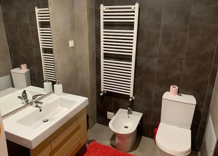 Sunset House With Seaview & Terrace By Vacationy Leiria